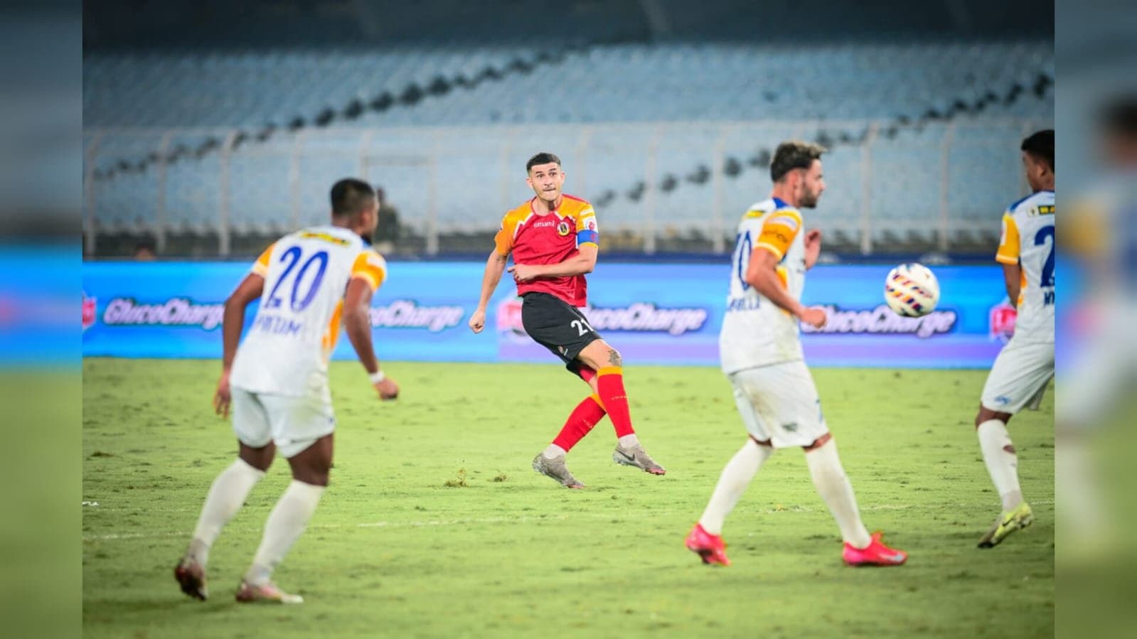 east bengal coach Oscar bruzon shifts focus to afc and super cup spt