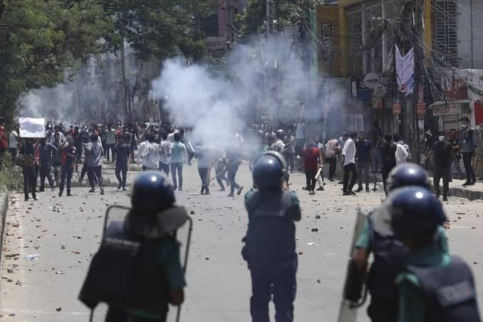 Bangladesh Protests Update, Bangladesh Student Group Leader Suspends for 48 hours, what about curfew? GNR 