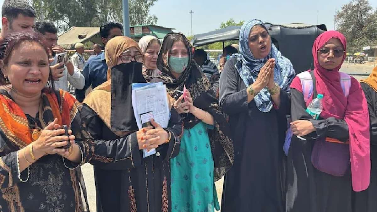 Several Indian women married in Pakistan have now gathered at the Attari-Wagah border stuck in limbo