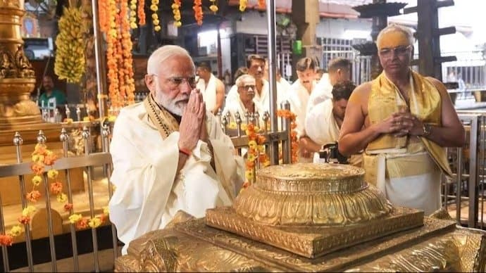 Ram Mandir Inauguration: অযোধ্যায় মোদি, 'অভিজিৎ মুহূর্তে' রামলালার প্রাণপ্রতিষ্ঠা 