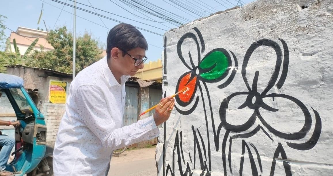 Election Campaign: ‌কল্যাণ ব্যানার্জির প্রচারে কোন্নগরে এসে দেওয়াল লিখলেন কাঞ্চন