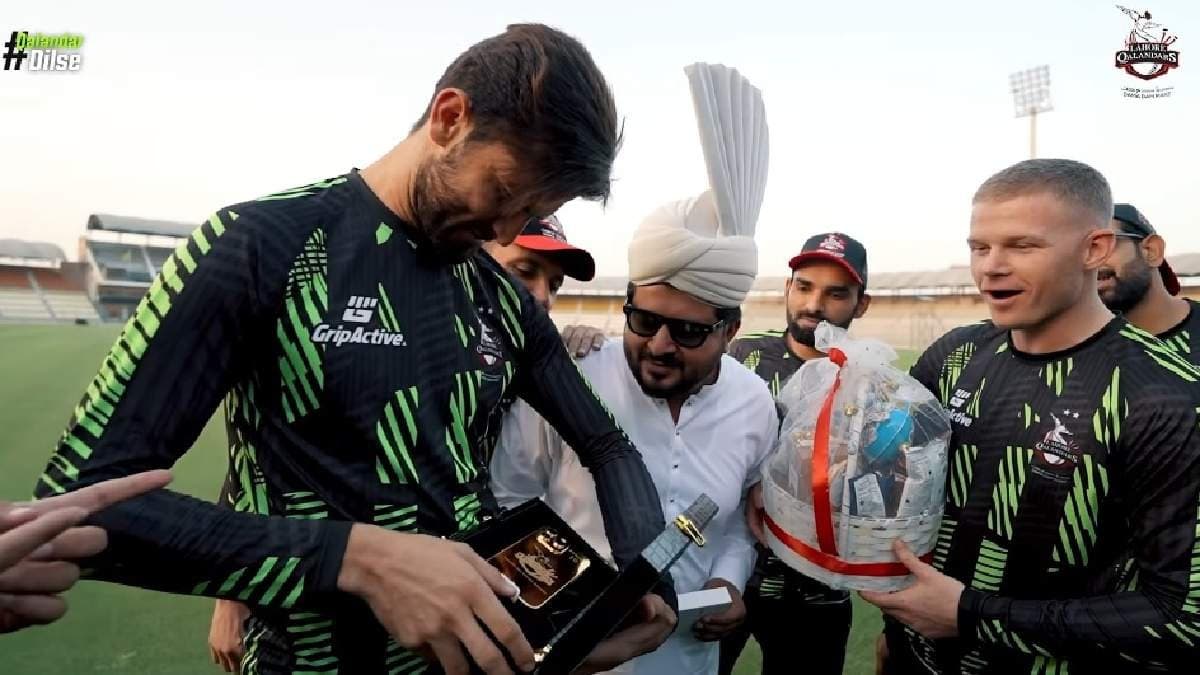 PSL team gifts Shaheen Afridi 24k gold-plated iPhone 16 Pro