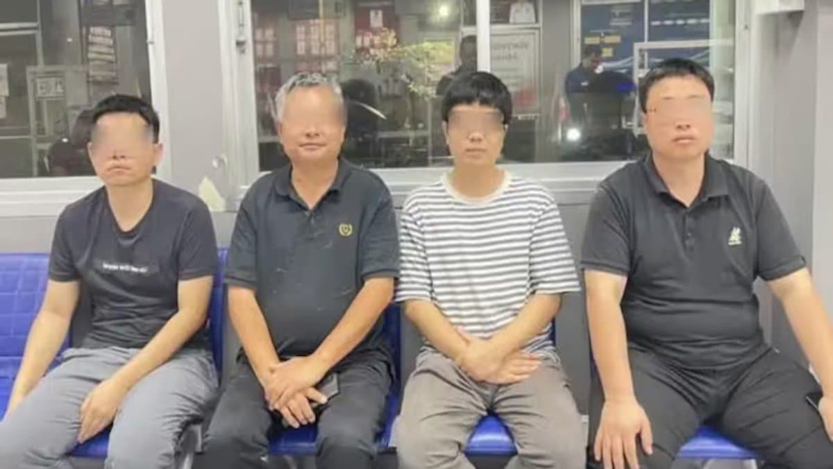Four Chinese citizen detained for stealing documents from Bangkok skyscraper collapse site