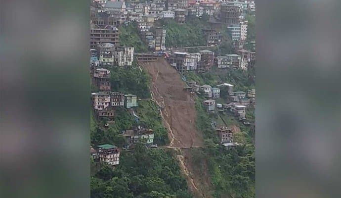 কোথাও ধস, কোথাও বন্যা, রেমালের তাণ্ডবে উত্তর-পূর্বে মৃত ৩৬ 