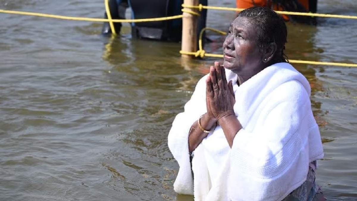 Maha Kumbh 2025 President Droupadi Murmu reached maha kumbh to take dip in the triveni sangam gnr