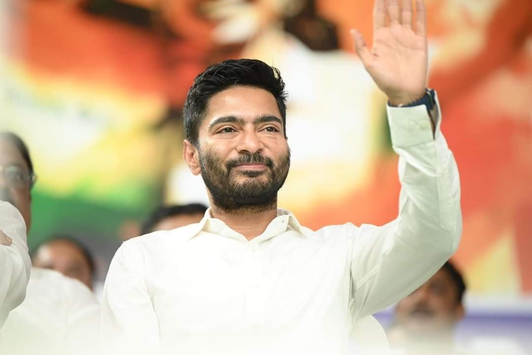 Abhishek Banerjee helped the fishermen families gnr 