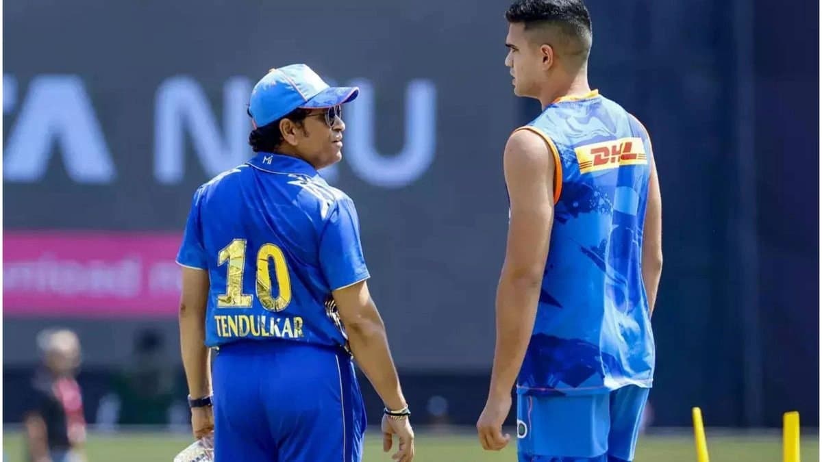 Sachin Tendulkars humorous response to Air Hostess as she mistook Indian cricketer for Arjun Tendulkar