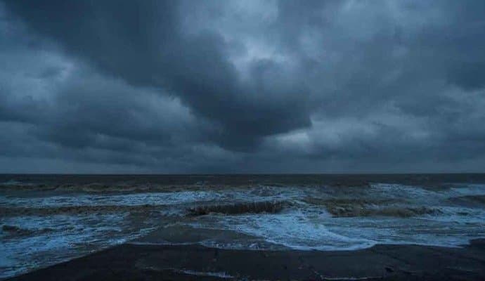 Weather Update: তুমুল দুর্যোগের আশঙ্কা দক্ষিণবঙ্গে, মৎস্যজীবীদের সমুদ্রে যেতে নিষেধ 