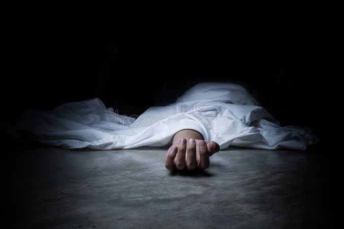 three-day-old dead body rescued of the closed flat in uttarpara
