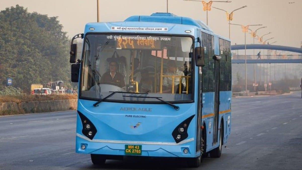 Couple were seen having intercourse in government bus in Navi Mumbai