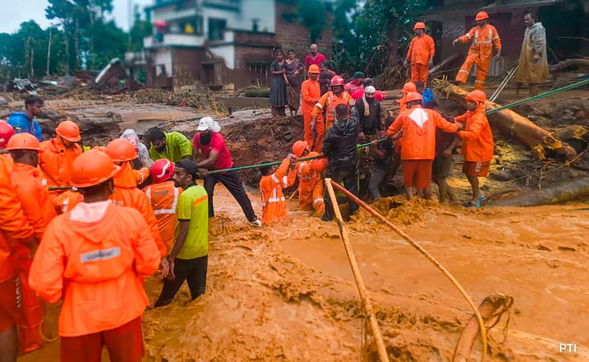 Death toll from Wayanad landslides reaches 40, hundreds stranded