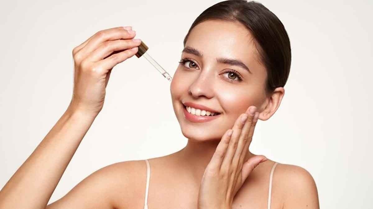 This home made orange face serum can gives a radiant glow skin  and make your skin brightening lif