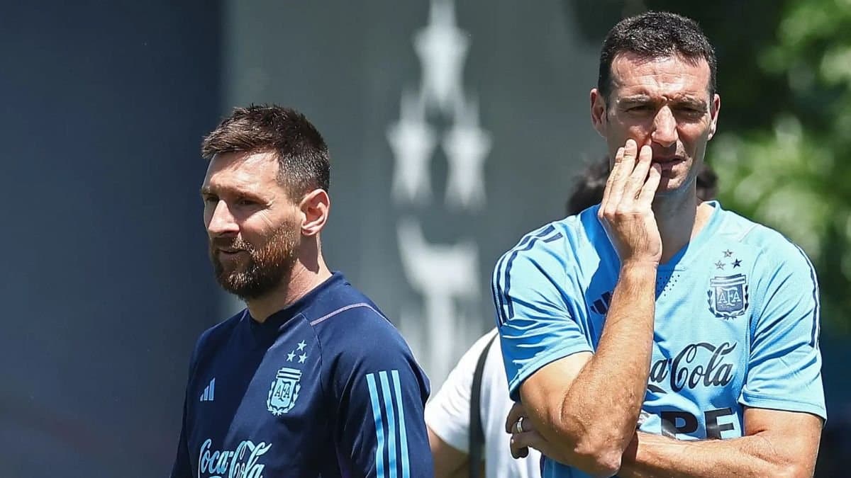 Argentine manager Lionel Scaloni names Top 3 footballers and Lionel Messi is not in that list spt 
