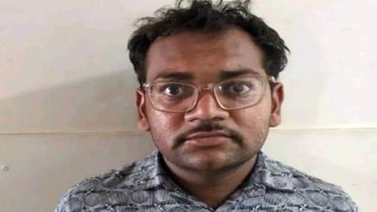Man arrested by Gujarat ATS for sharing IAF information with Pakistan Spy