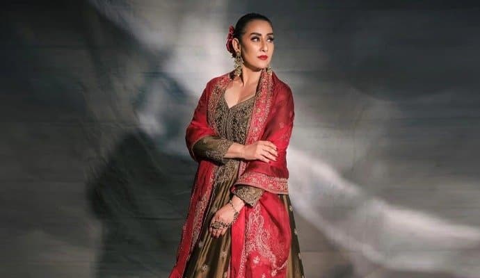 '১৯৪২: আ লভ স্টোরি' থেকে মনীষাকে বাদ দিতে গিয়েছিলেন পরিচালক! কারণ শুনলে হাঁ হয়ে যাবেন