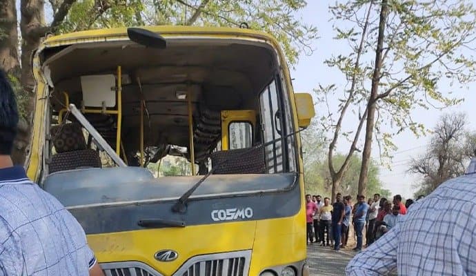 Haryana: নিয়ন্ত্রণ হারিয়ে উল্টে গেল স্কুল বাস, ইদের সকালে মৃত ৬ পড়ুয়া 