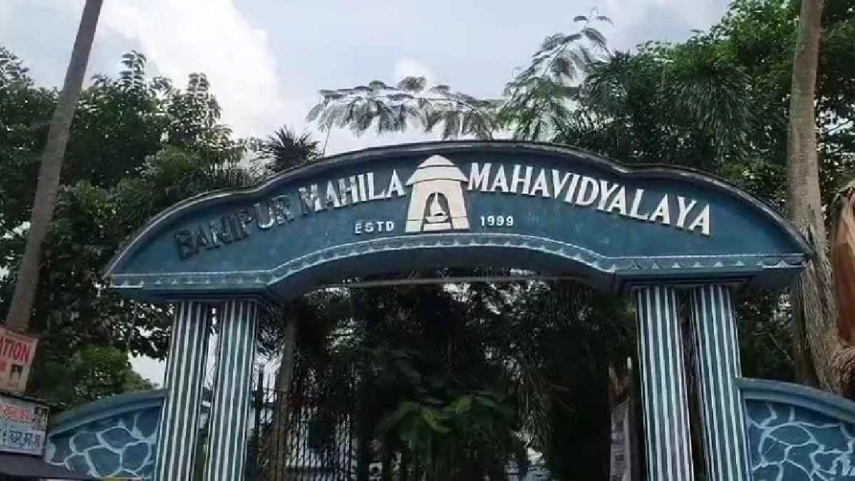 TMC MLA Jyotipriyo Mullick closed his party office