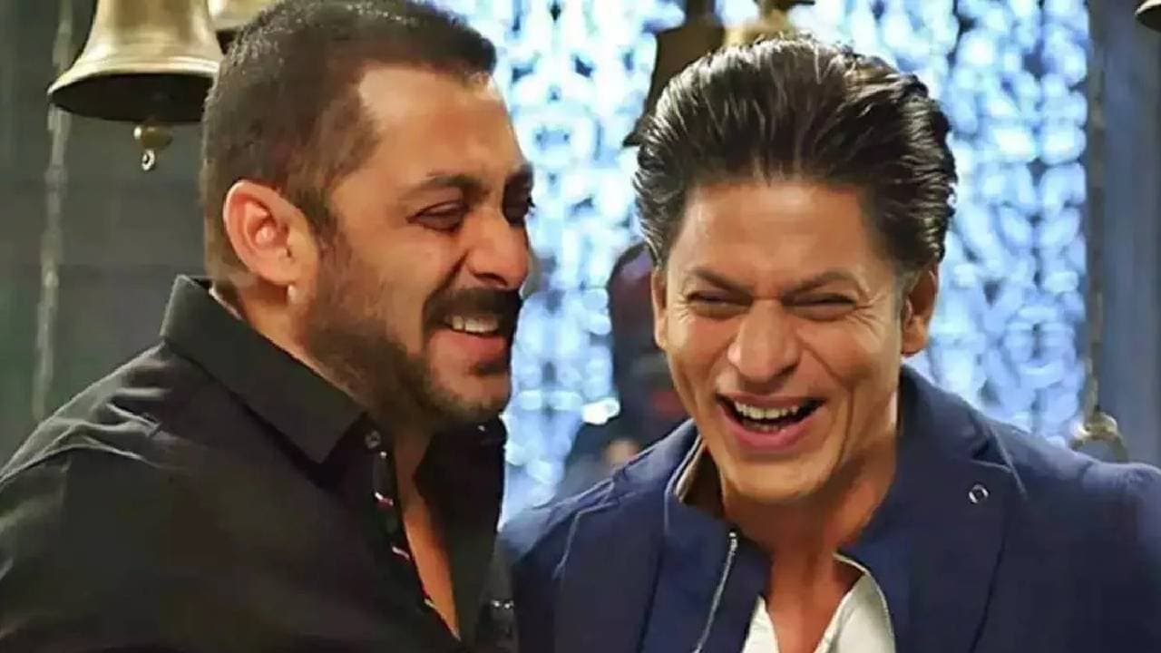 Shah Rukh Khan and Salman Khan burn the stage with O O Jaane Jaana dance steps at Delhi wedding