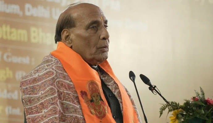 RAJNATH SINGH: বিরোধীরা উত্তর-দক্ষিণকে ভাগ করে ফায়দা তুলছে: রাজনাথ সিং