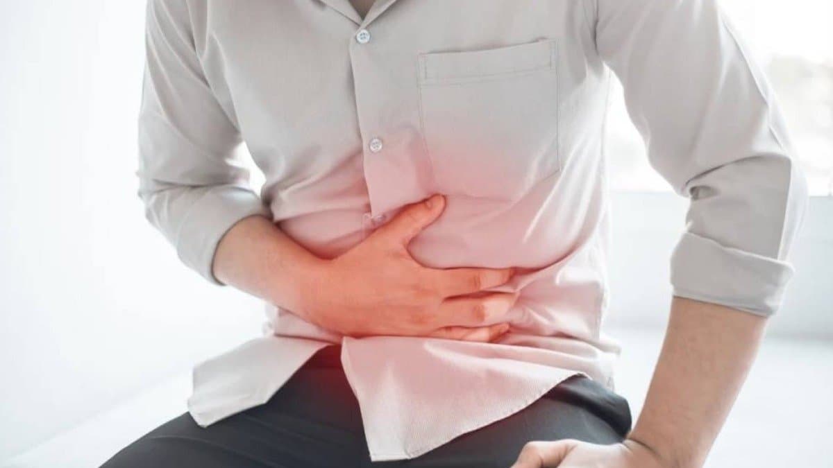 These tips help to get rid of stomach upset and food poisoning in Monsoon season