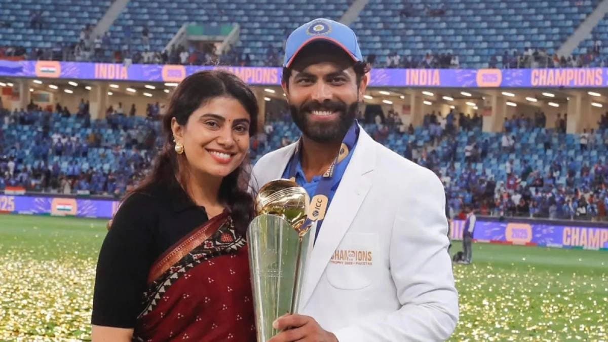 Wife of Ravindra jadeja Rivaba becomes minister of Gujarat