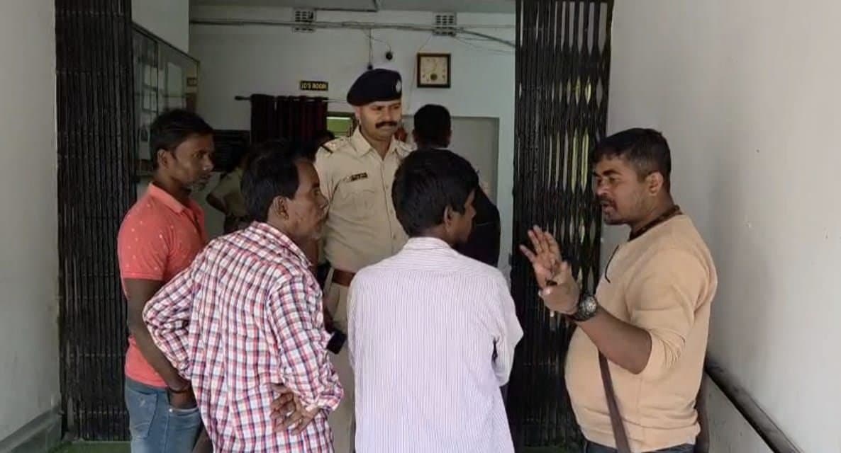 Robbery at jalpaiguri medical College family Alleges Gold Jewellery from Dead Body stolen