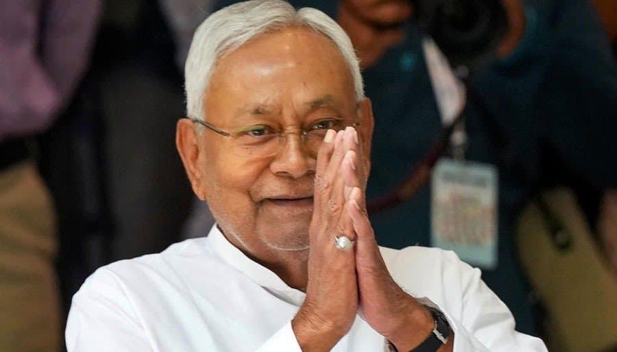   Nitish Kumar: ফের বিহারের মুখ্যমন্ত্রীর কুর্সিতে নীতীশ কুমার
