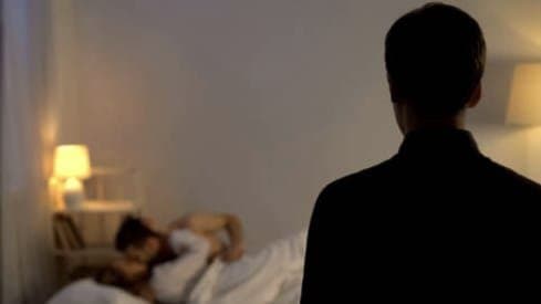Wifes Extra Marital Affair with Five Lovers Husband Fears She Might Kill Him