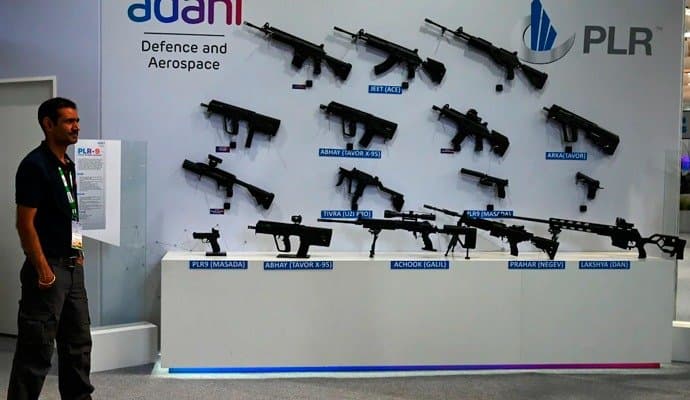 ADANI: উত্তর প্রদেশে অস্ত্র তৈরির কারখানায় ৩ হাজার কোটি টাকা বিনিয়োগ আদানি গ্রুপের 