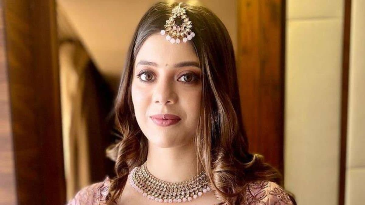 হাইস্কুলের সুইটহার্টকে বিয়ে করেন ভারতের তারকা ক্রিকেটার, তাঁর স্ত্রী এখন কোটি টাকার ব্যবসায়ী, কে এই ক্রিকেটার? 