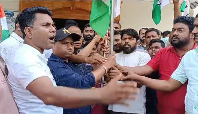 Murshidabad: ‌জঙ্গিপুর লোকসভা কেন্দ্রে ফের বিরোধী শিবিরে ভাঙন   ‌