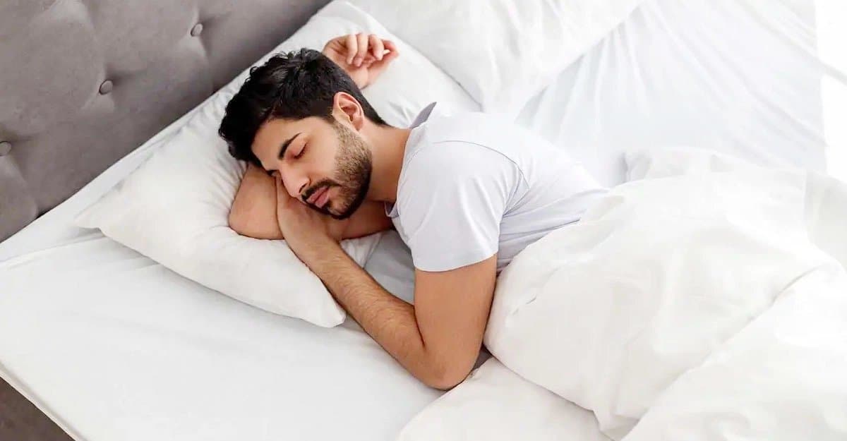 Men or women who sleep more the answer will shock you
