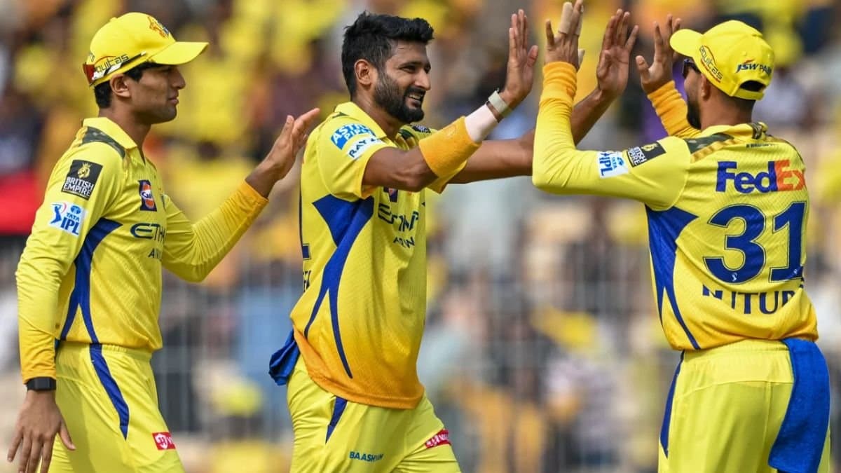  IPL 2025: Despite The defeat of Chennai Super Kings viral image of Vansh Bedi napping provided relief for fans spt 