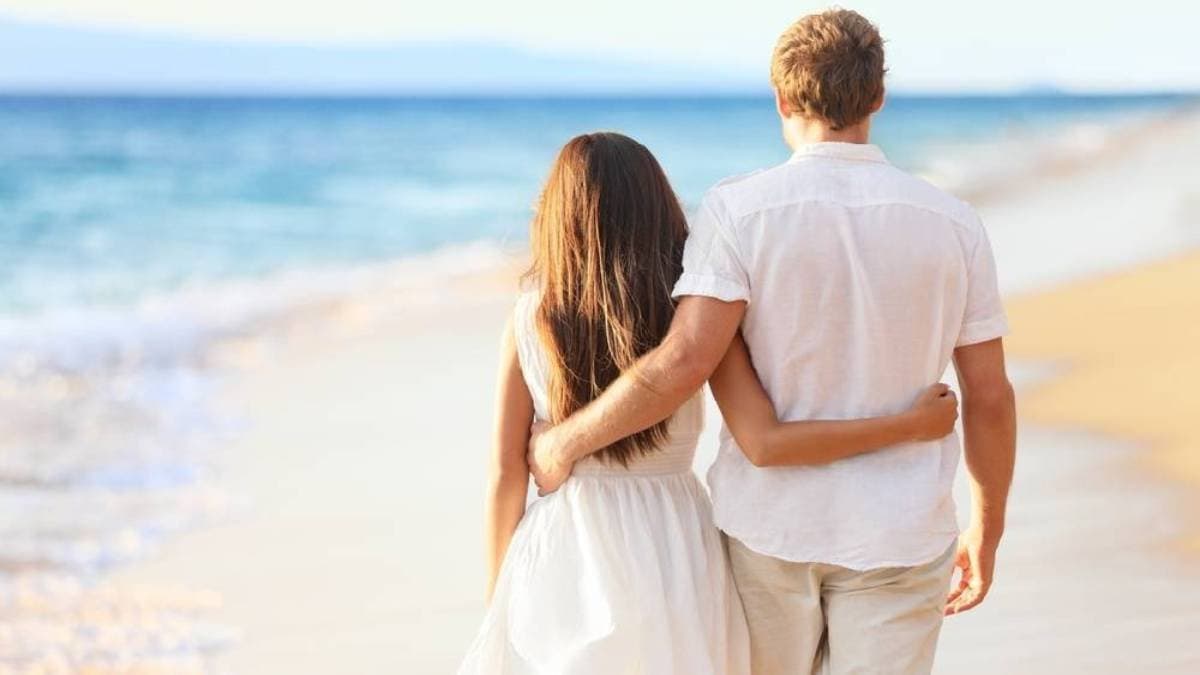 these 6 tips help to keep love life colourful in busy schedule of work lif