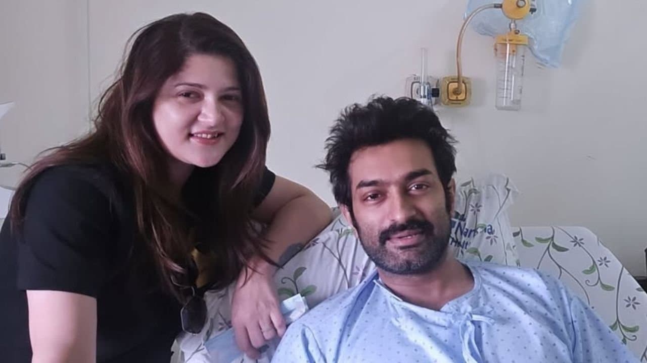 Srabanti Chatterjee visits jeetu kamal in hospital