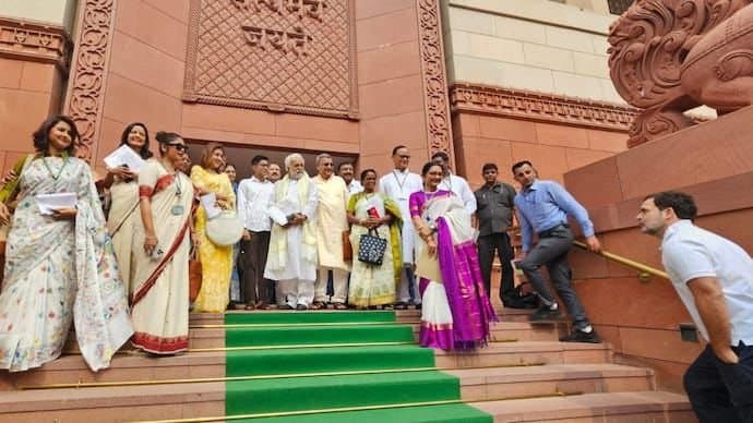 আগামিকাল সকাল সাড়ে ৯টায় স্পিকার নিয়ে সিদ্ধান্ত জানাবে তৃণমূল 