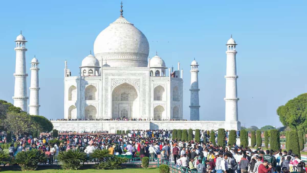 Utter Pradesh man Shakir reports wife missing relative spots her at Taj Mahal with lover
