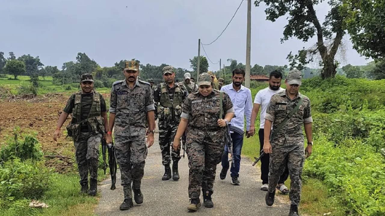 seven Naxals killed in fresh Andhra Pradesh encounter