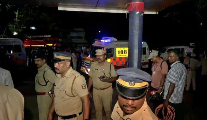 Hyderabad: ভারী বৃষ্টিতে হুড়মুড়িয়ে ধসে পড়ল দেওয়াল, হায়দরাবাদে মৃত ৭ পরিযায়ী শ্রমিক 