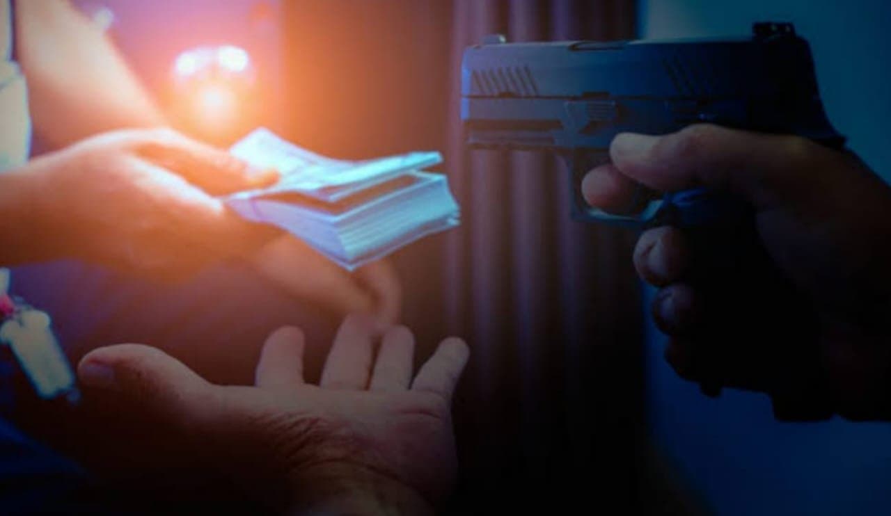 Tripura: ঠিক যেন ক্রাইম থ্রিলার, গাড়ি ধাওয়া করে ডাকাতি ত্রিপুরায়