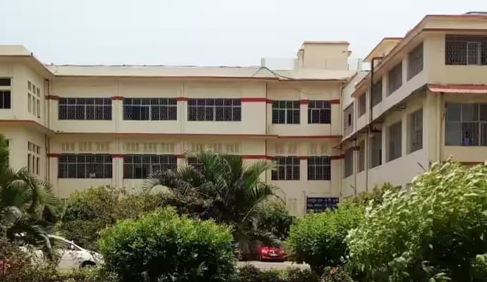 RG Kar Hospital The railway authority is going to introduce the panic button in the hospital for the safety of their women employees gnr