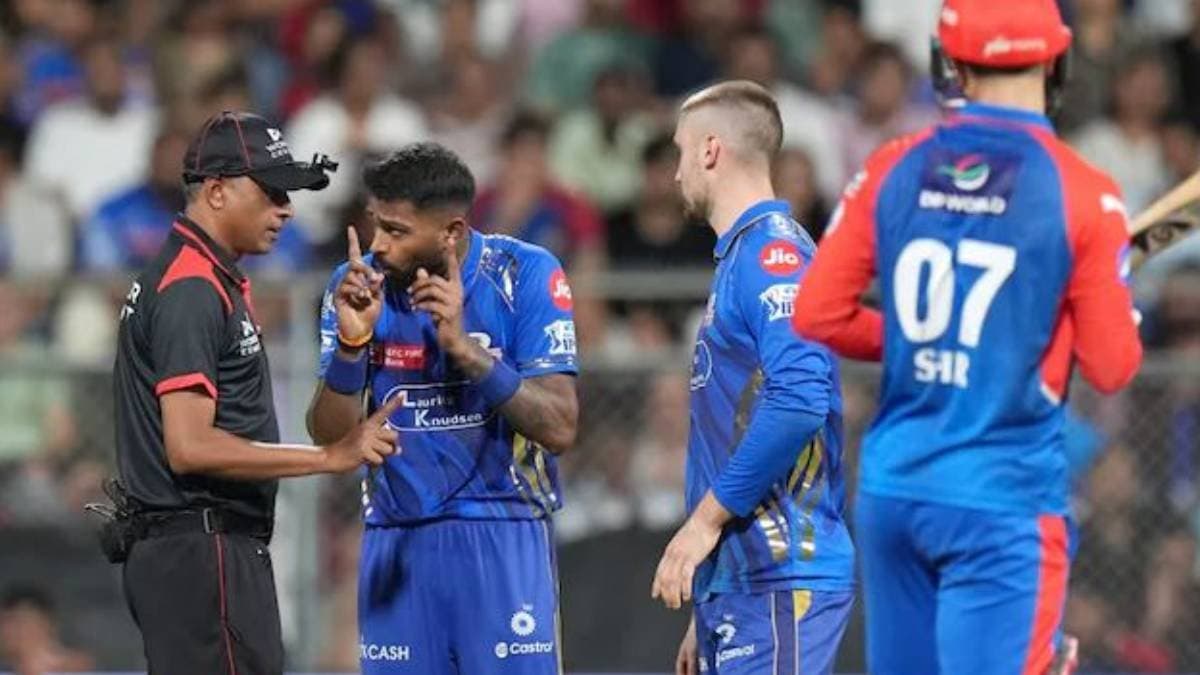 IPL 2025:  Mumbai Indians were handed a no ball for violating off side fielders rule during their IPL 2025 match against Delhi Capitals spt