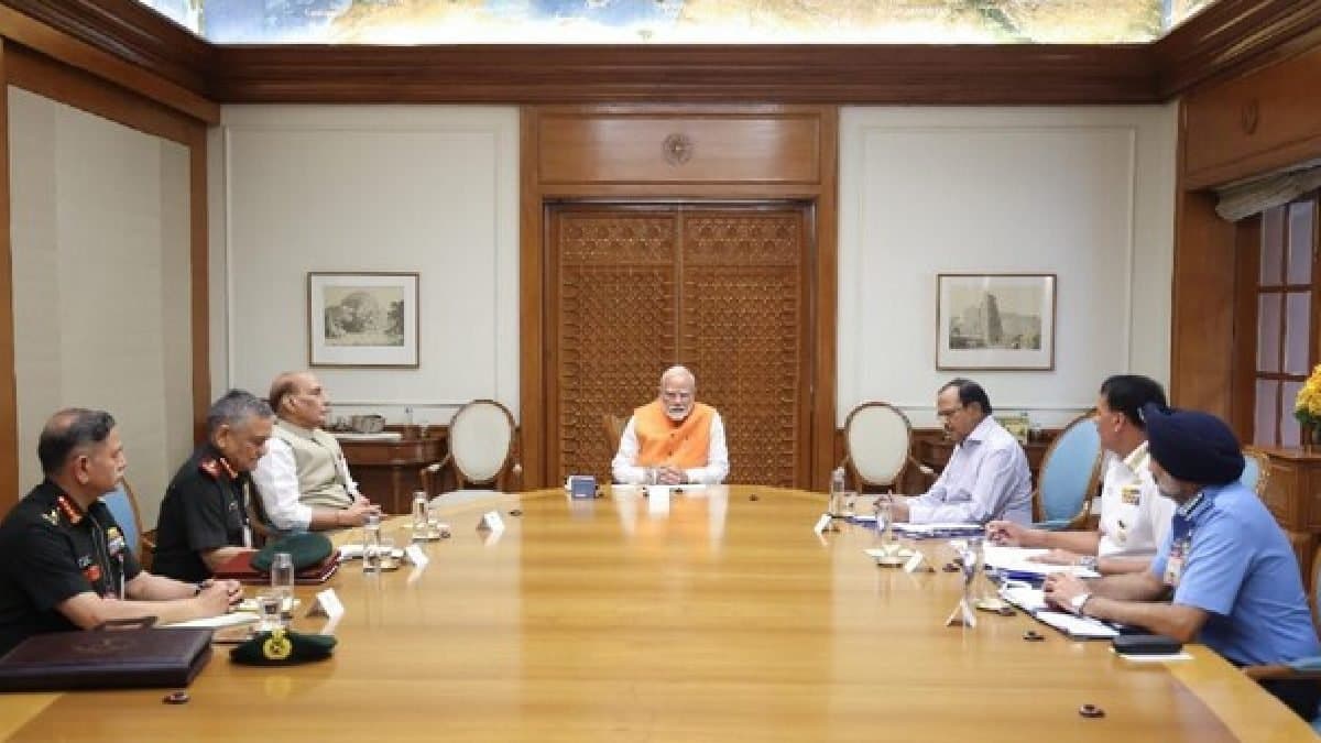 Pahalgam Attack Update Modi told Indian army to decide when and where to start attack 