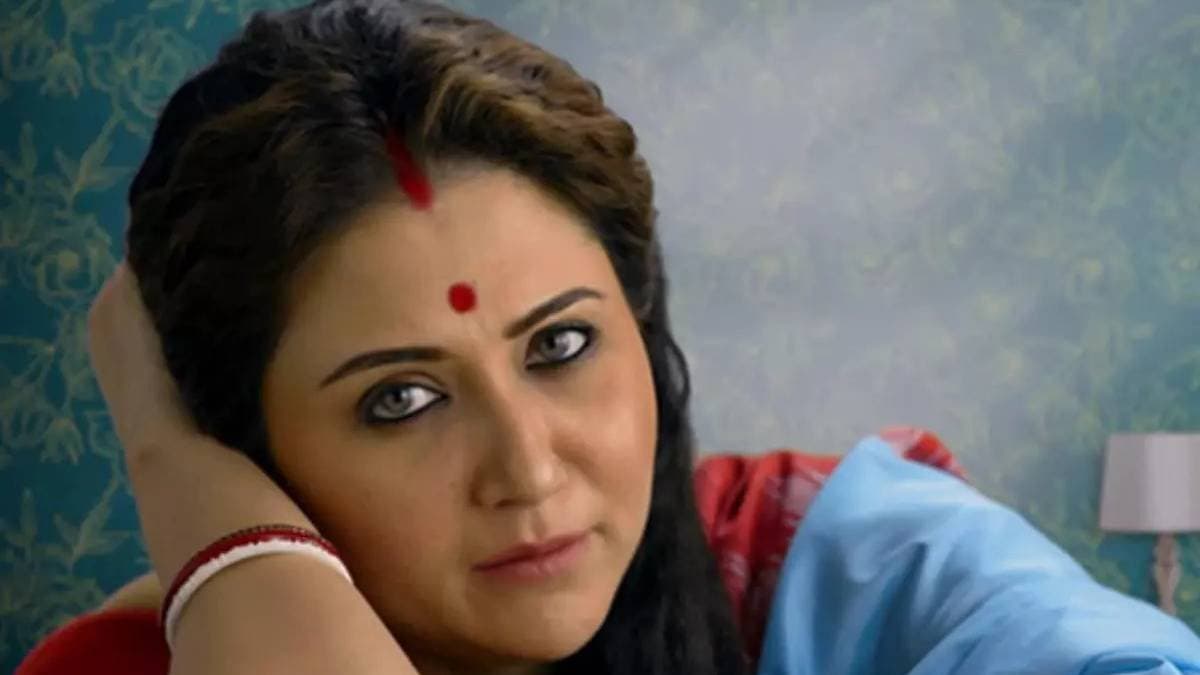 Actress Swastika Mukherjee slams trolls who criticised her for wearing sindur details inside ENT