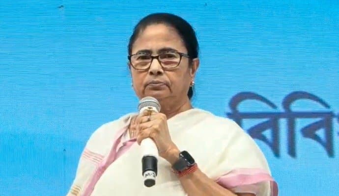 Mamata Banerjee: ‌জঙ্গলমহলে পর্যটন সার্কিট তৈরির ঘোষণা মমতার, ফের সুর চড়ালেন কেন্দ্রীয় বঞ্চনা নিয়ে 