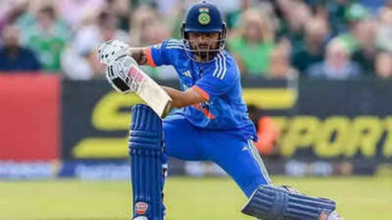 India-South Africa: বিধ্বংসী রিঙ্কুর প্রথম অর্ধশতরান, ছক্কায় ভাঙলেন মিডিয়া বক্সের কাঁচ