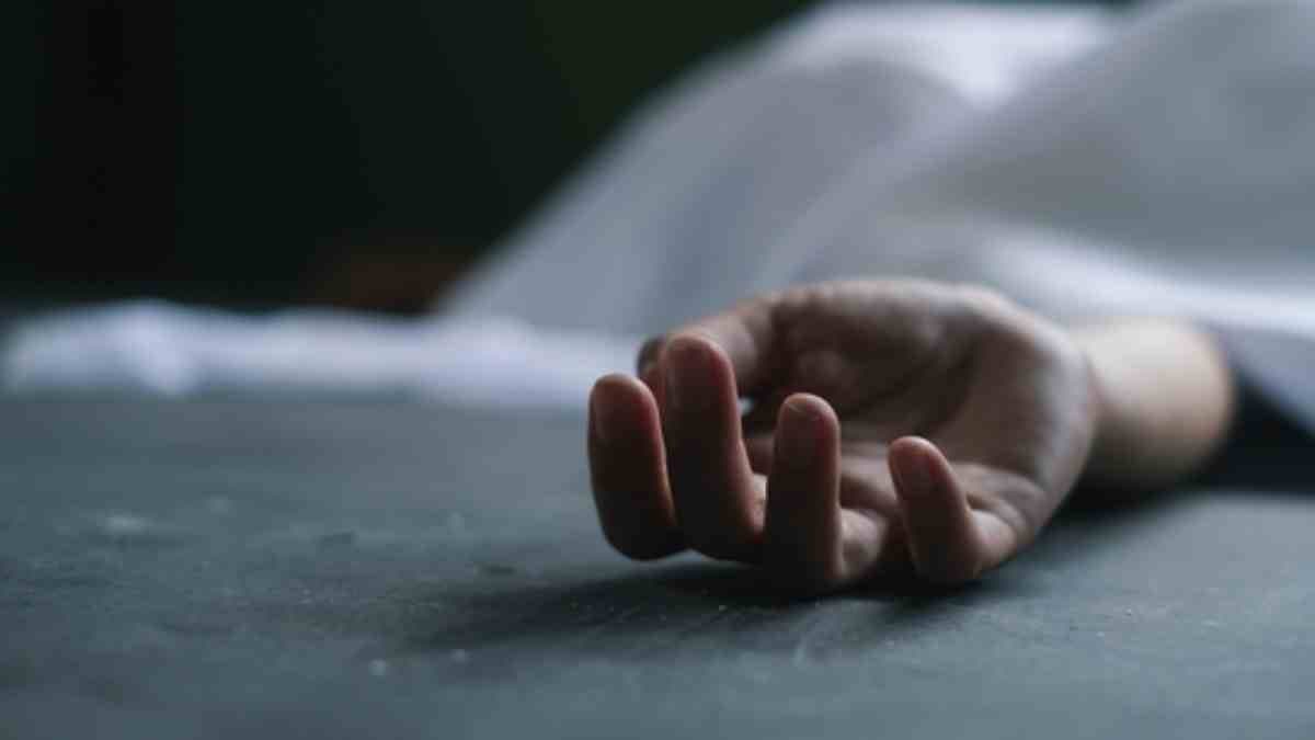 Man Murdered In Karnataka With Machetes By 7 Inside Bakery