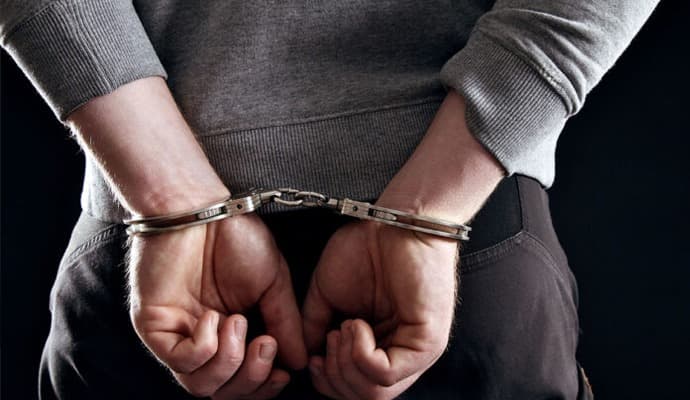 illegal cricket betting racket, three arrest