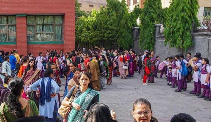 Delhi: দিল্লি-নয়ডার ১০০ স্কুলে বোমাতঙ্ক, রাশিয়া থেকে হুমকি দিয়ে মেল 