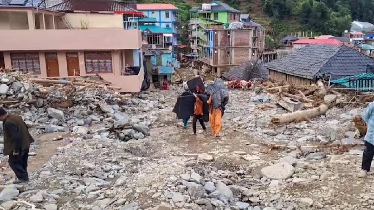 IMD Weather Update Himachal on edge amid heavy rain red alert in 4 districts